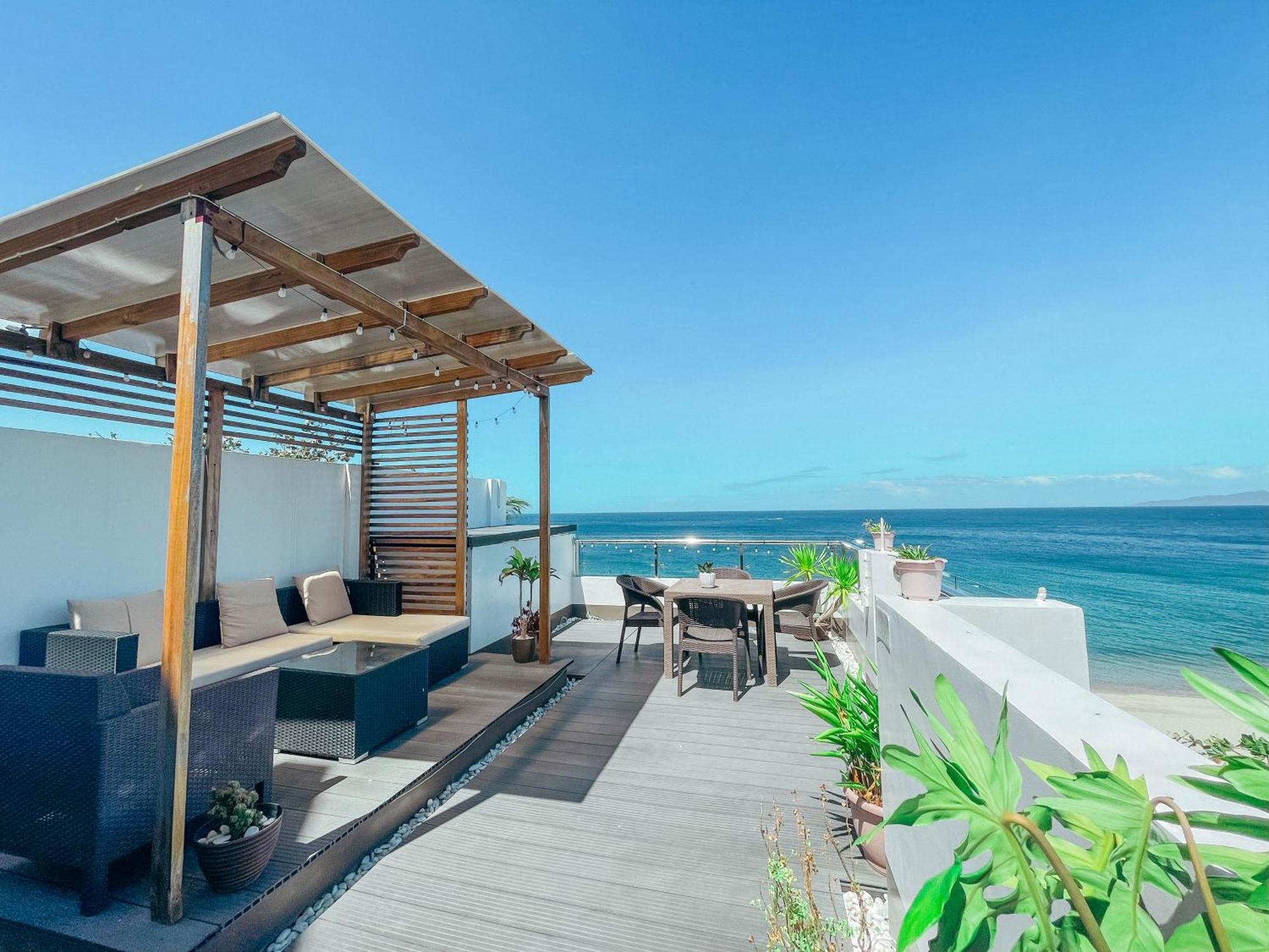 Casa Marco Suites Puerto Galera Powered By Cocotel Exterior photo