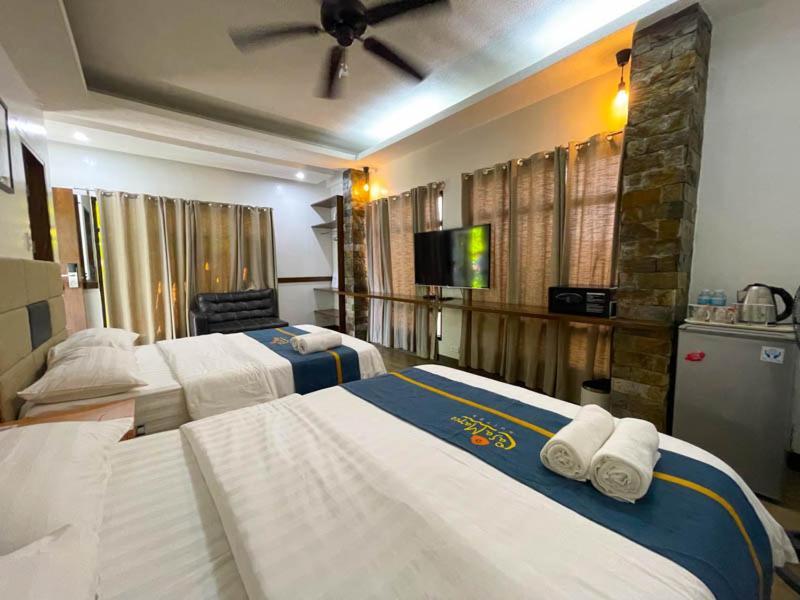 Casa Marco Suites Puerto Galera Powered By Cocotel Exterior photo